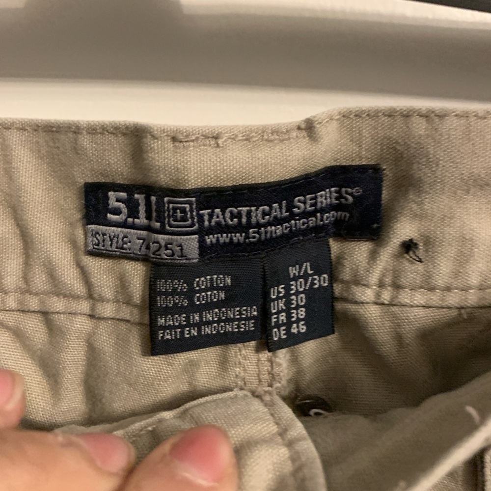 Women’s 511 Tan Tactical Series Cargo Pants, 100% cotton, 16” waist/30 inseam - Picture 2 of 5